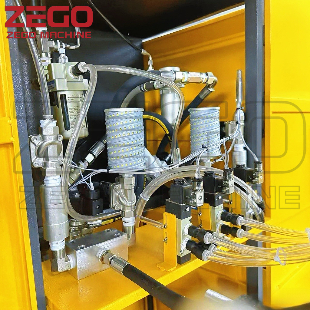 Precise 100BPH 5-Gallon Semi-Automatic PET Bottle Blow Molding Machine Plc Controlled Bottle Making Machine