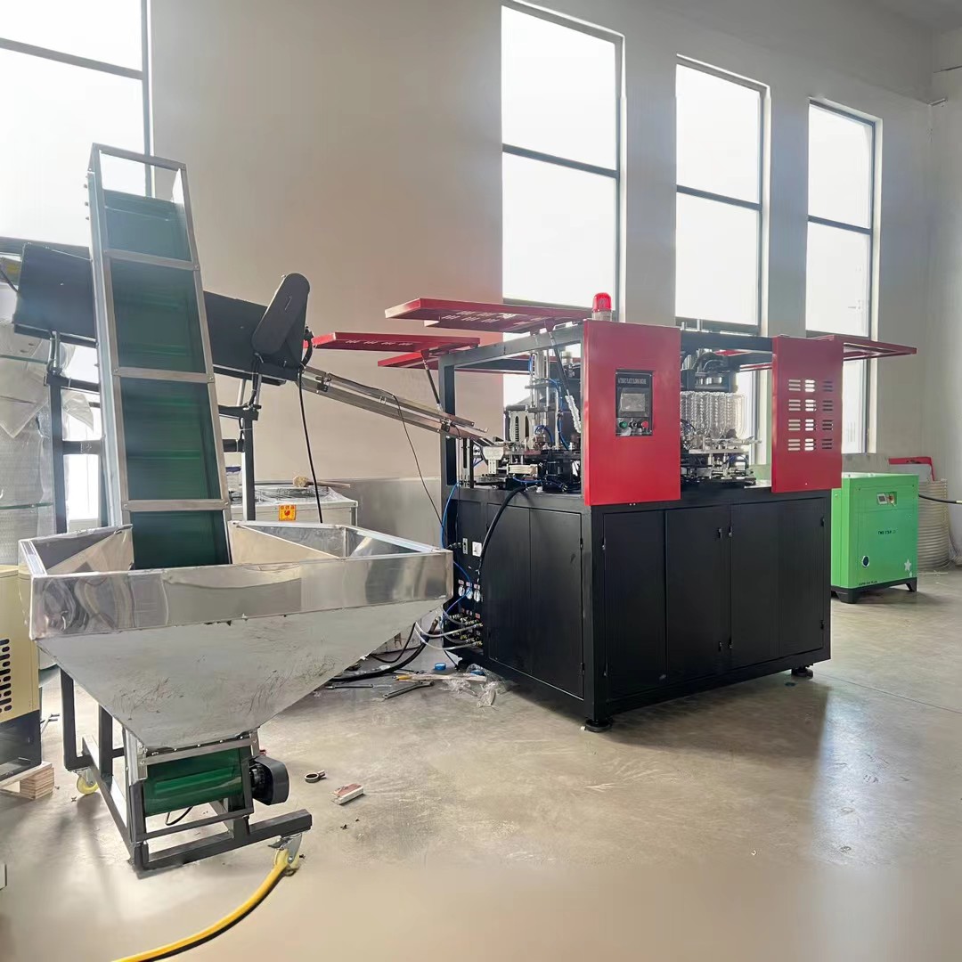 High Speed Fully Automatic ZG2000 Blowing Machinery 2L 2000BPH Plastic Water Bottle Making Machine